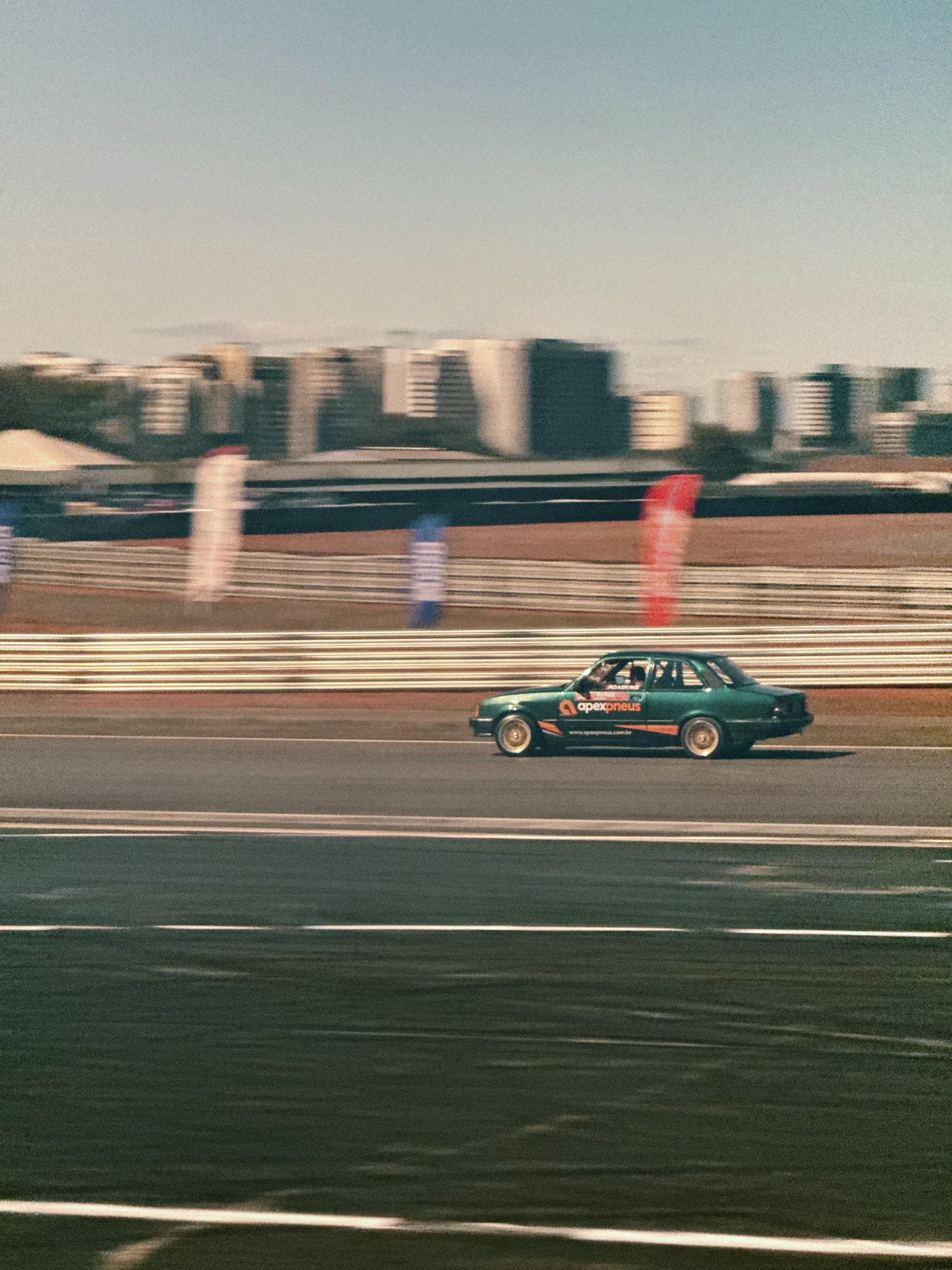 Um pouco de Mega Drift! 
Brasília se tornou extensão da minha casa