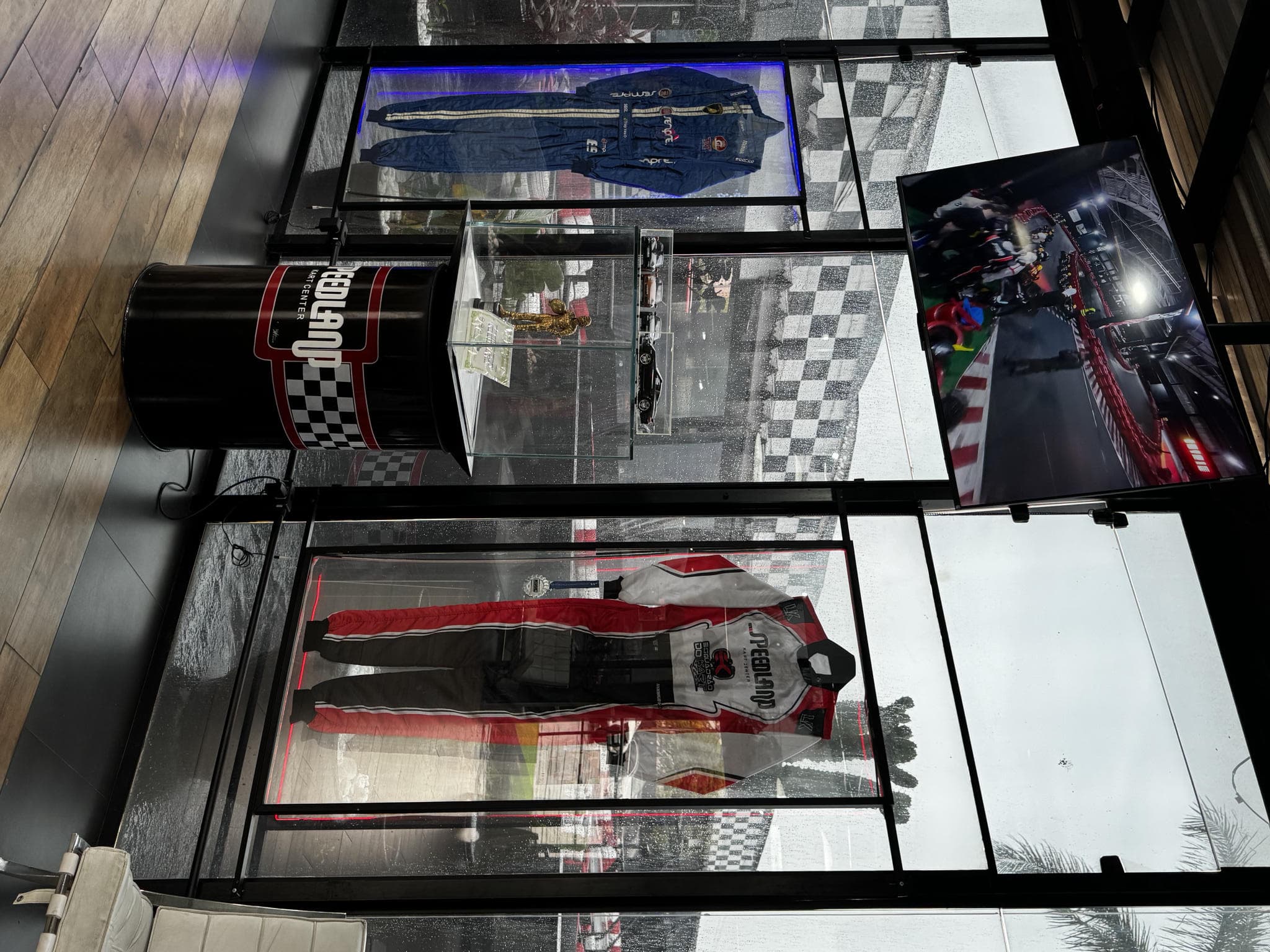 🏎️