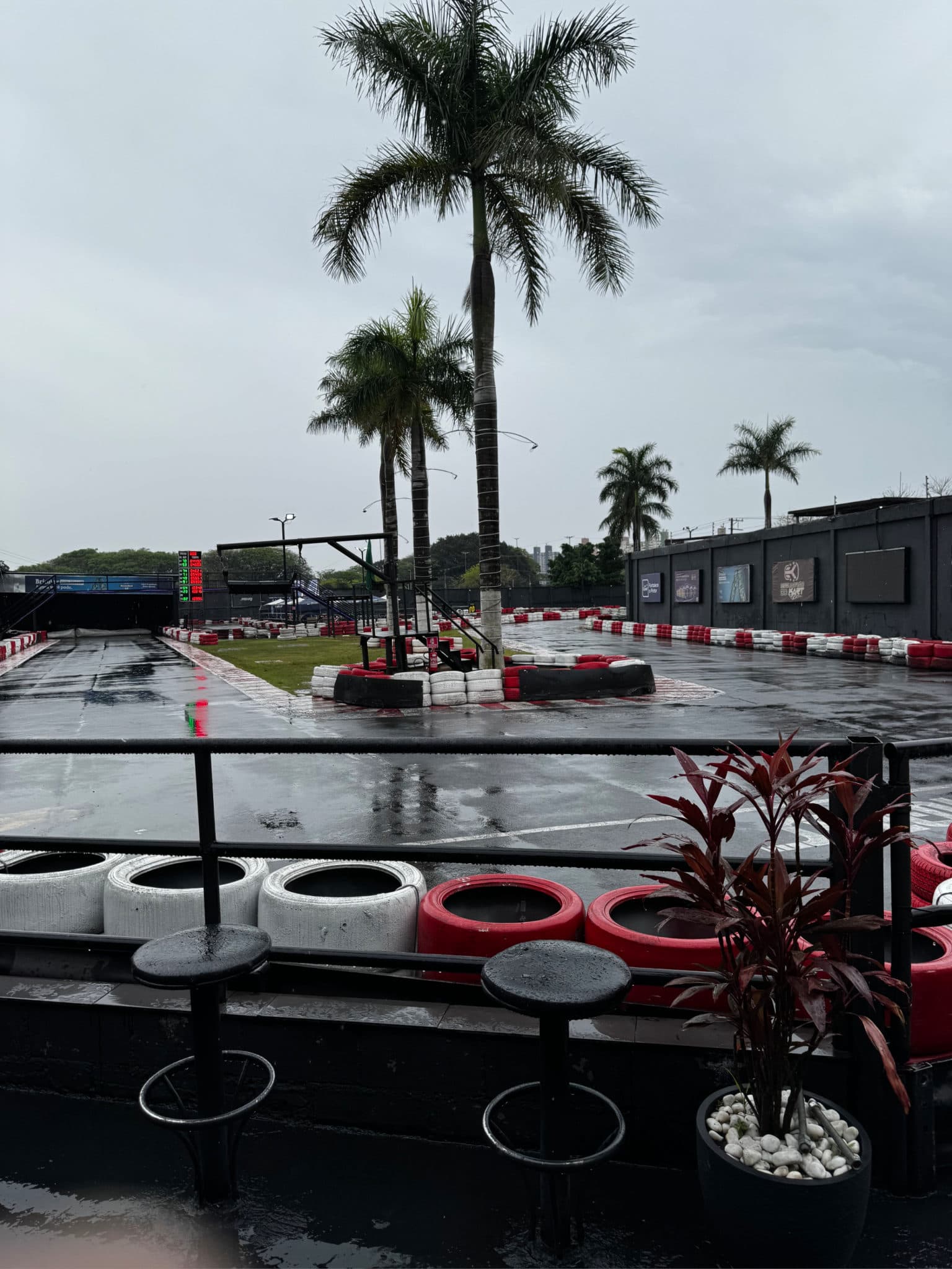 🏎️