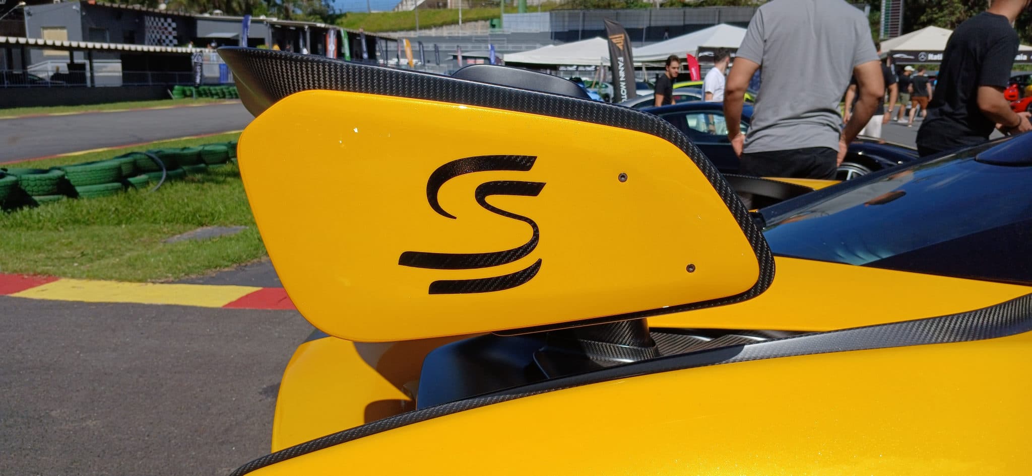 McLaren Senna
