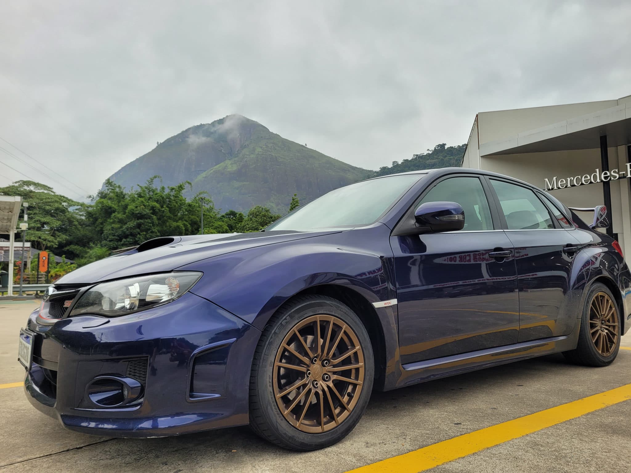 Subaru Impreza WRX na serra Fluminense