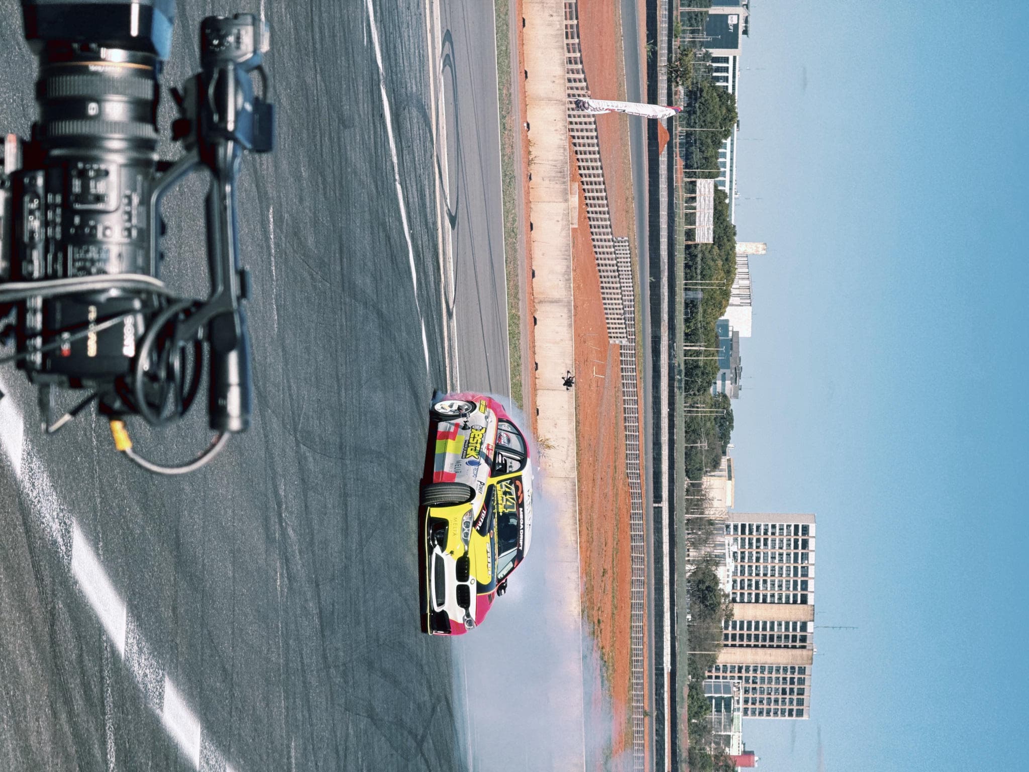 Um pouco de Mega Drift! 
Brasília se tornou extensão da minha casa