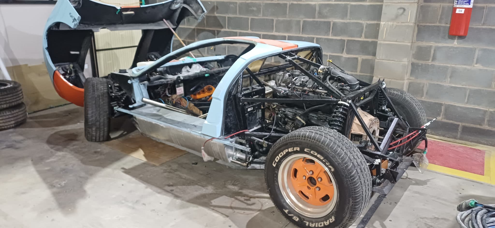 gt 40 mk1 em processo....