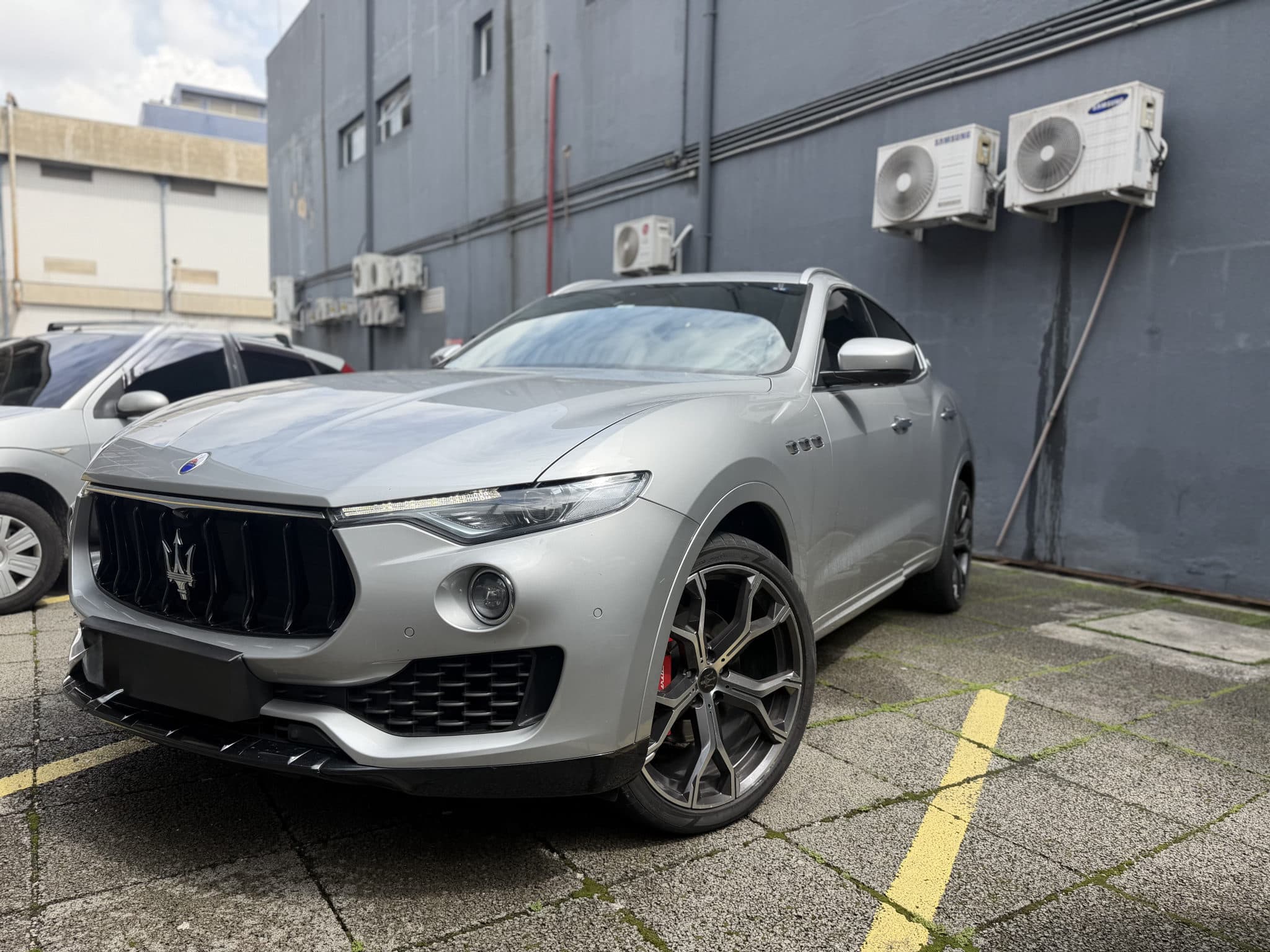 🔱 Maseratti Levante 🚦