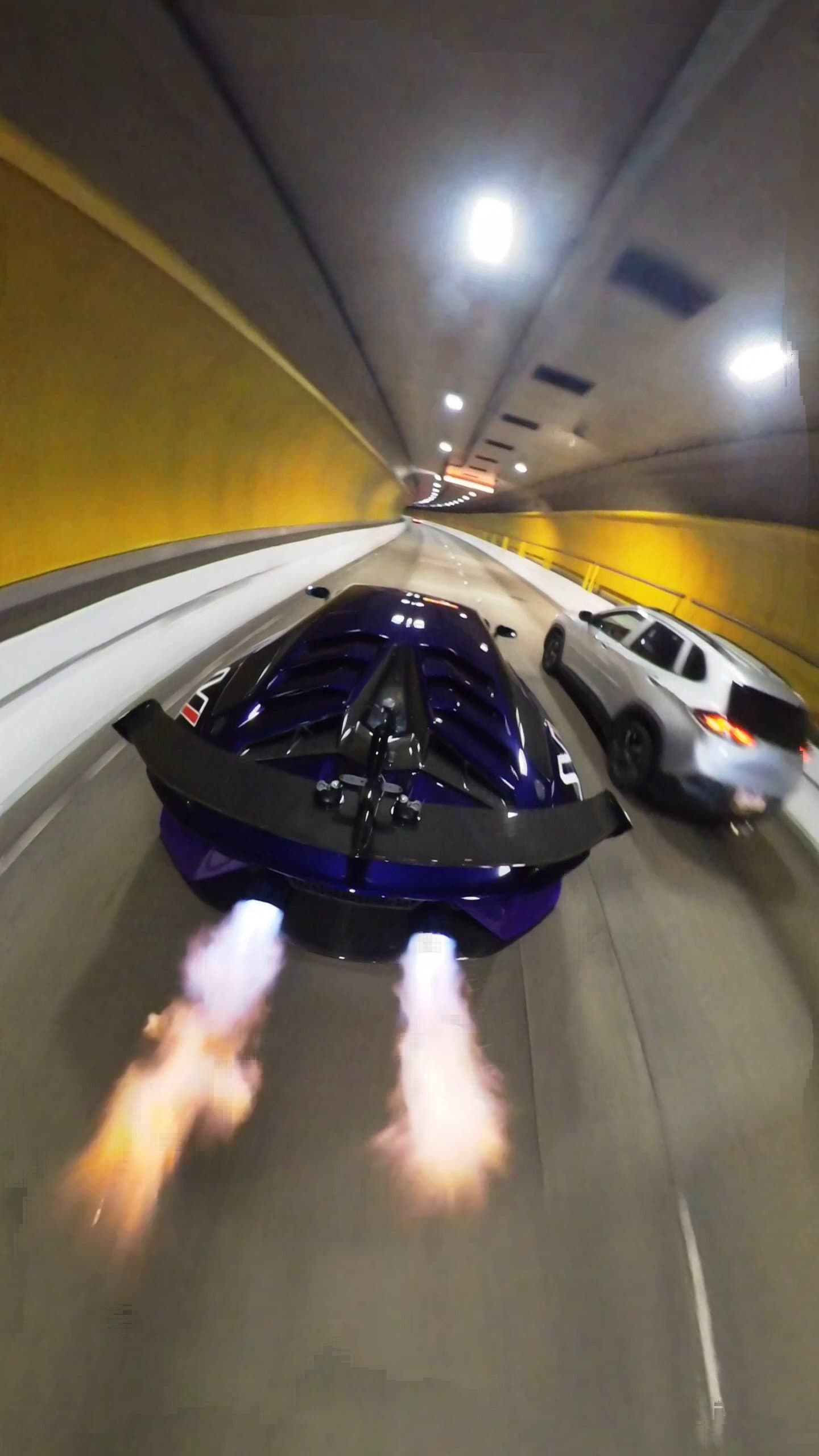 Rolê de Lamborghini Aventador SVJ com Insta 360
