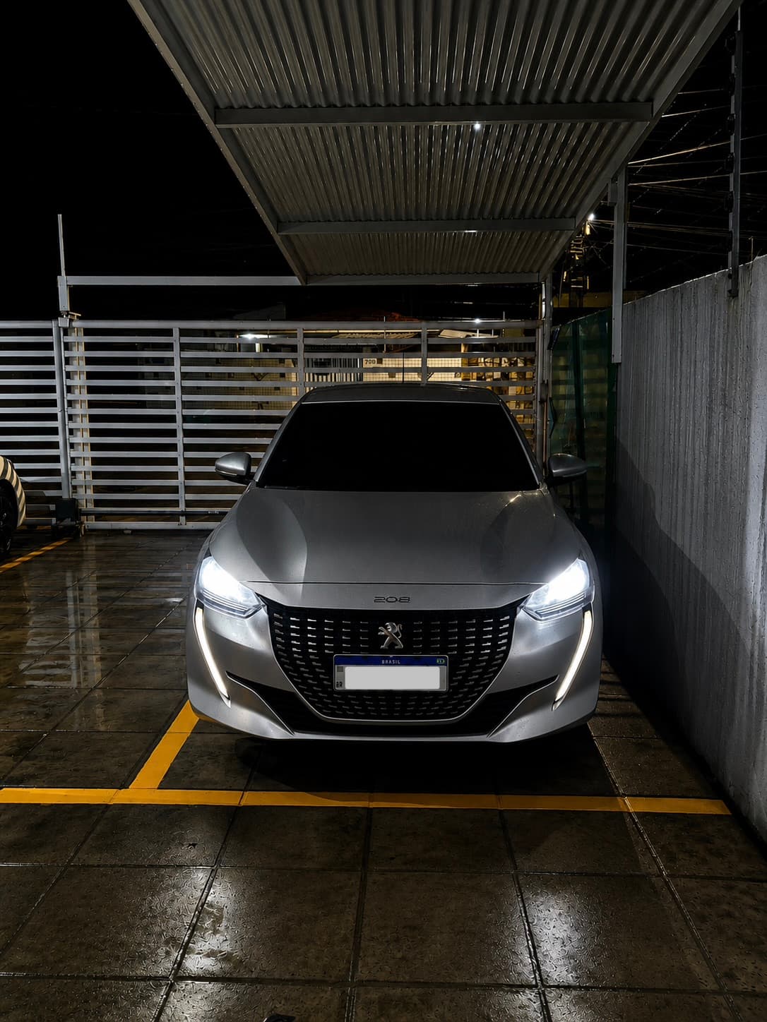 O peugeot 208 vale a pena?